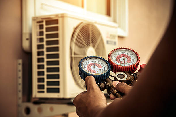 Professional Ac Installation technician working in Valley Stream, NY